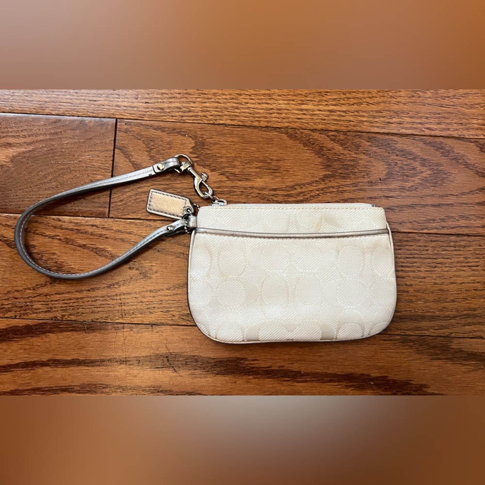 Coach Signature Collection Kyra NY Small White Silver Wristlet Pouch Case